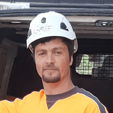 vikar Jan hariga